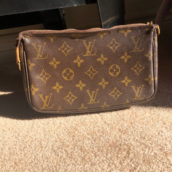 Louis Vuitton | Bags | Louis Vuitton Pochette | Poshmark